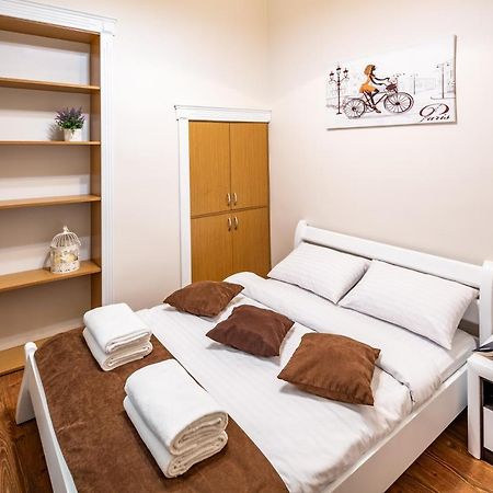 Avangard On Sholom Aleikhema St 7 Apart Lviv Exterior foto